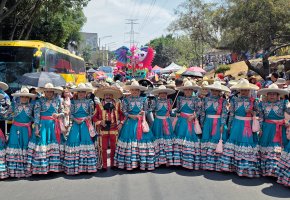 Santiago Acahualtepec, Cuando el "Cerro del Acahual" Se Viste de Carnaval y Memoria Viva