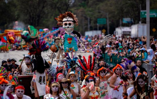 Así se vivió el Desfile de Día de Muertos 2025 en CDMX: Voces, rostros, colores y pasos que cruzaron fronteras